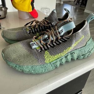 Nike Space Hippie 01 Sneakers